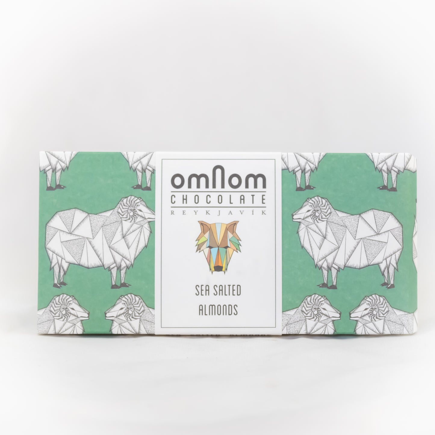 Omnom Sea Salted Almonds - Milk 45%